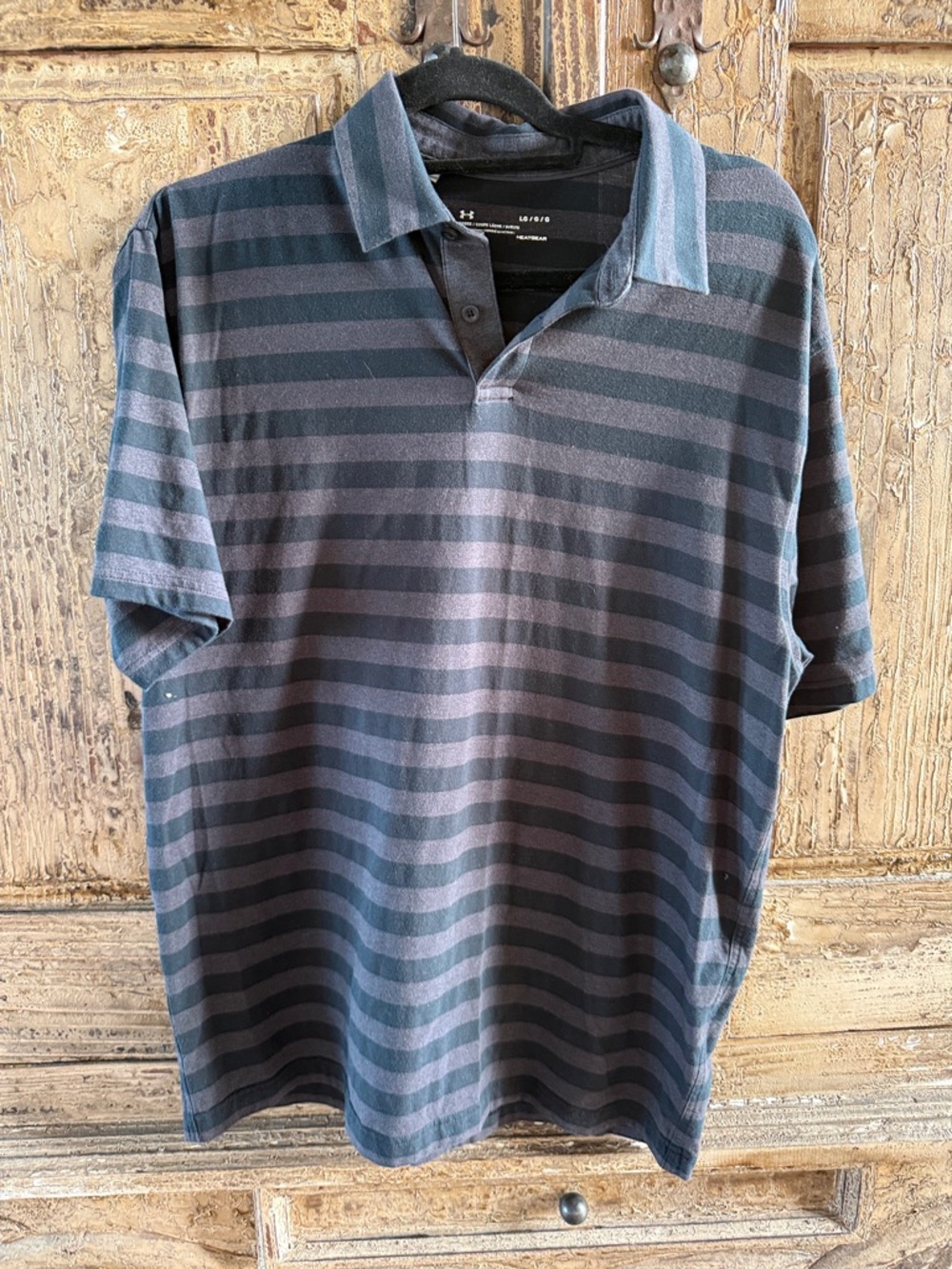 Under Armour Men's black  and Gray Striped Polo